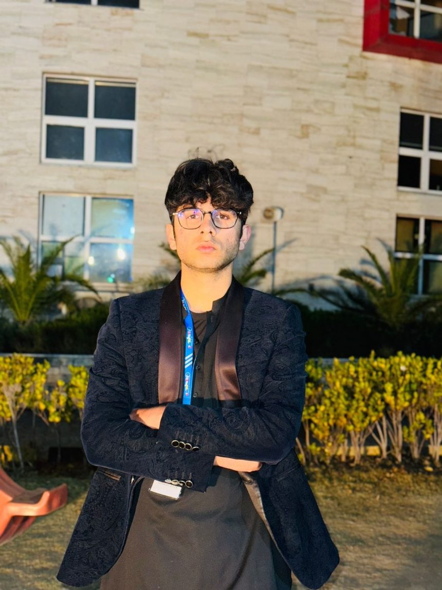 IGCSE EXCELLENCE: FUTURE WORLD SCHOOL STUDENT EXCELS