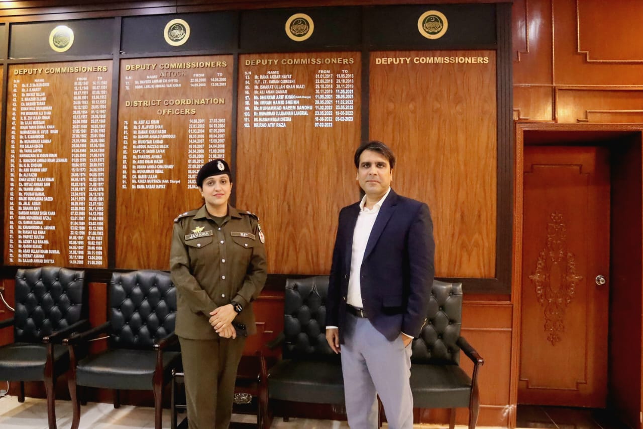 DPO Attock Dr. Ghiyas Leaves for Foreign Tour, Wife DC Takes Charge Through SP Investigation Javeria Jamil” – “Unique