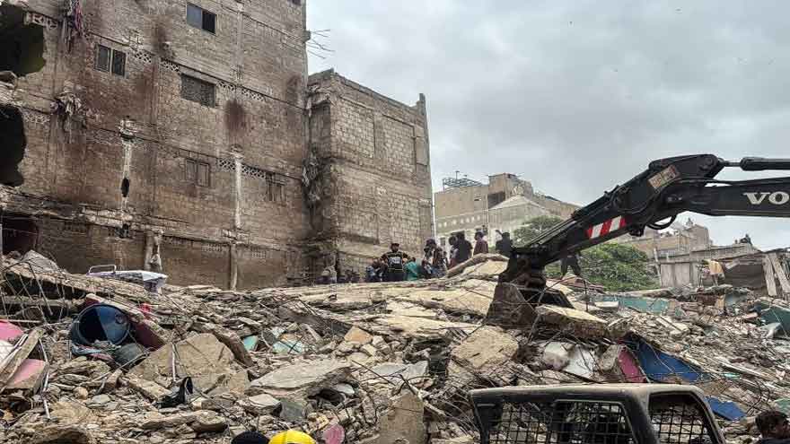 Seven die in Karachi building collapse, several trapped under rubble