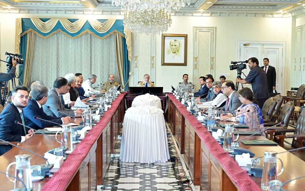 PM for eliminating institutional hurdles to ensure reforms’ implementation in FBR
