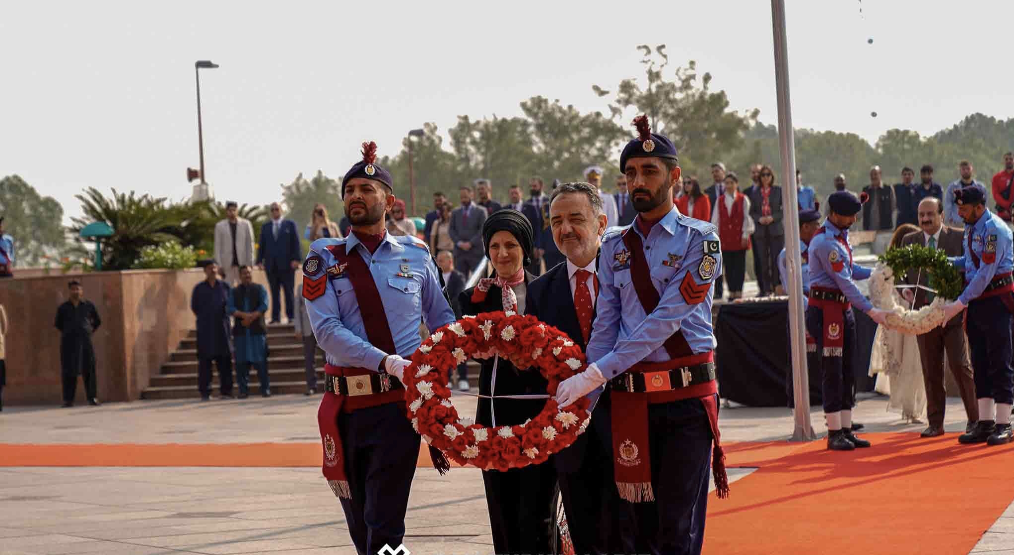 Türkiye and Pakistan Celebrate 102nd Republic Day with Unity and Enthusiasm