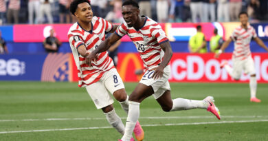 US beat Paraguay 4-1 in dream start for World Cup co-hosts