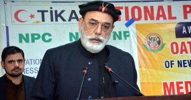 Journalists play vital role in strengthening democracy, says Senator Talha Mahmood